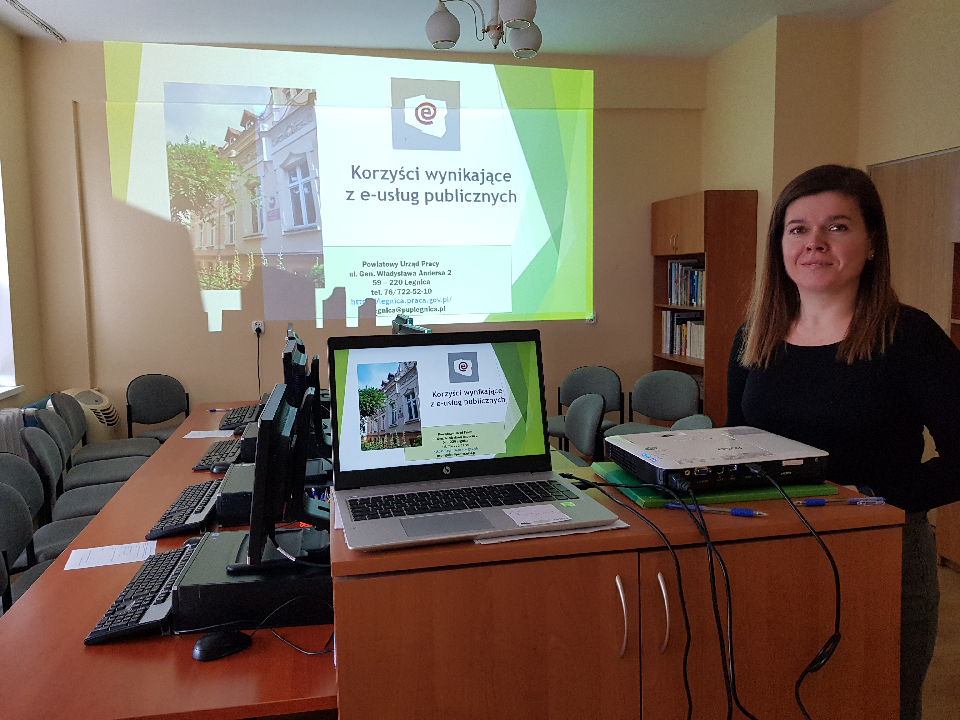 Obrazek dla: Bezpłatne szkolenie „E-URZĄD -  czyli poznaj korzyści załatwiania spraw przez Internet”